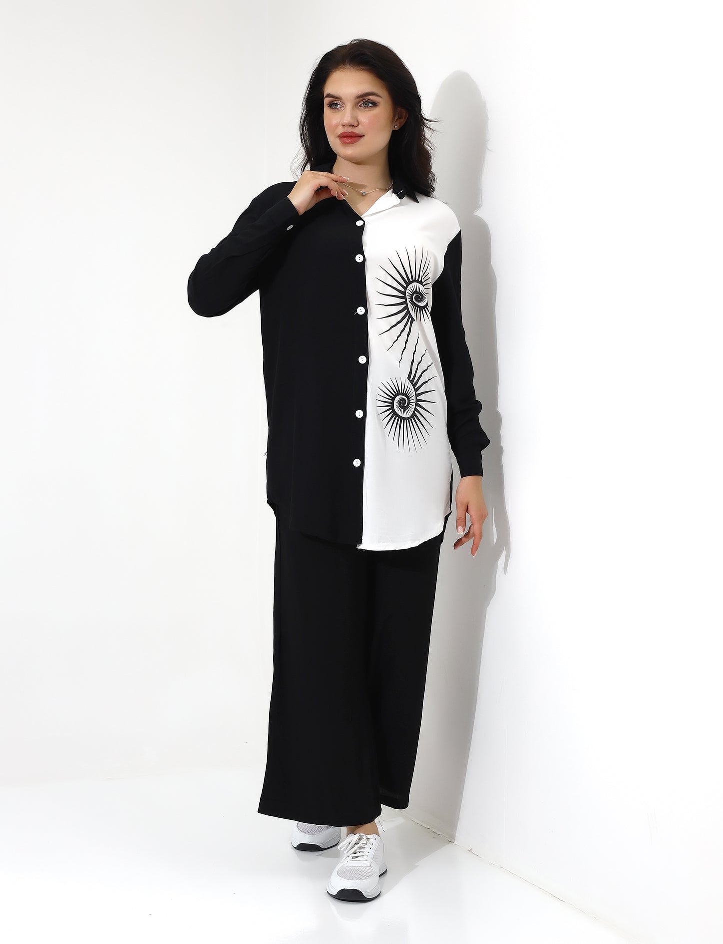 Black and White Abstract Print Long Shirt and Wide-Leg Pants Set