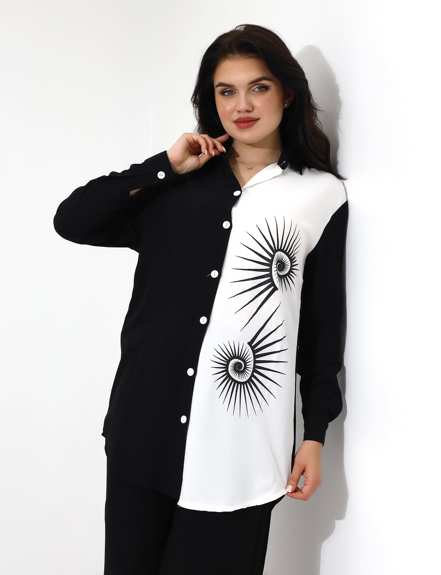 Black and White Abstract Print Long Shirt and Wide-Leg Pants Set