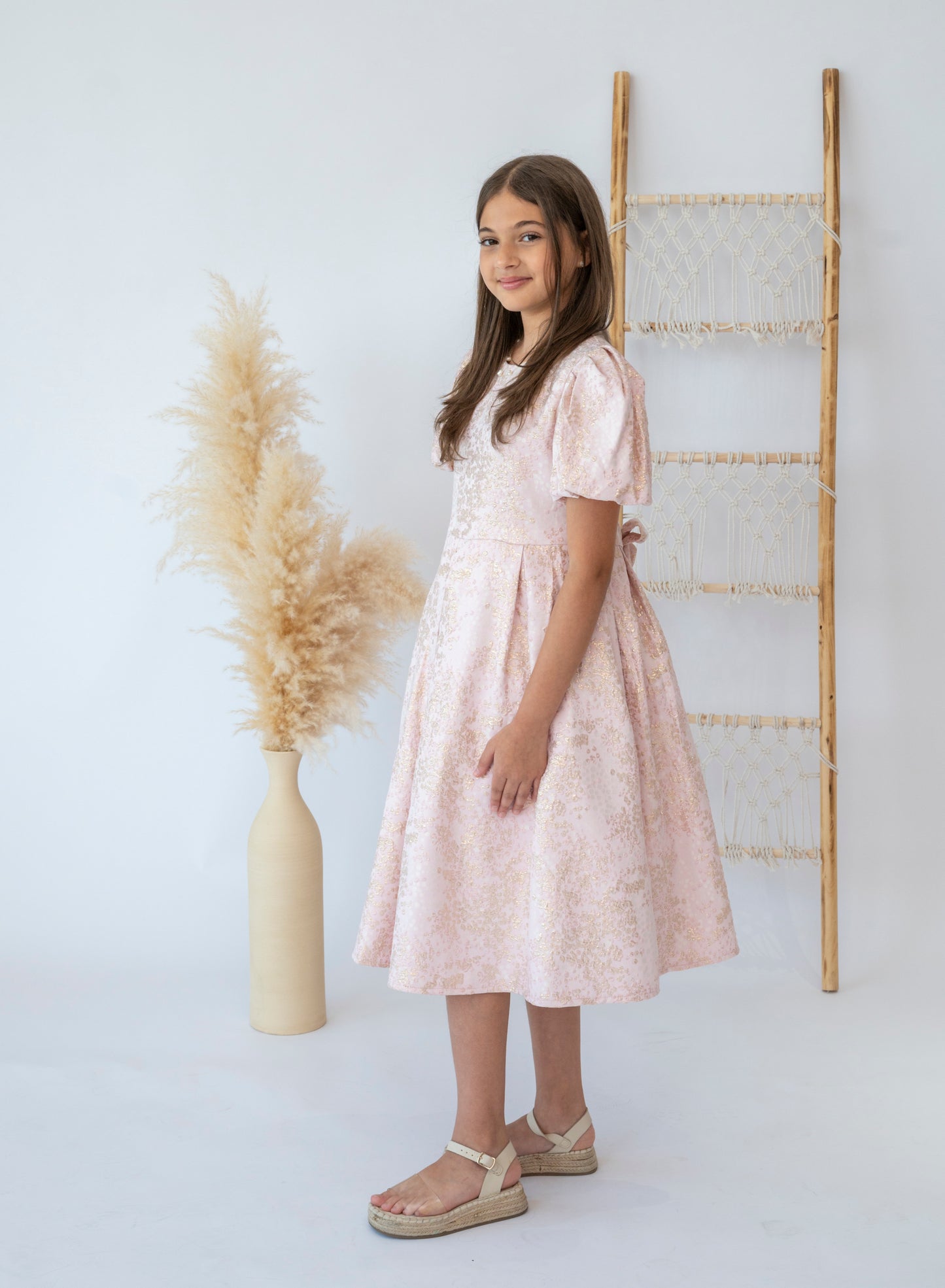 Elegant Kids Pink Jacquard Dress with Puff Sleeves and Gold Details