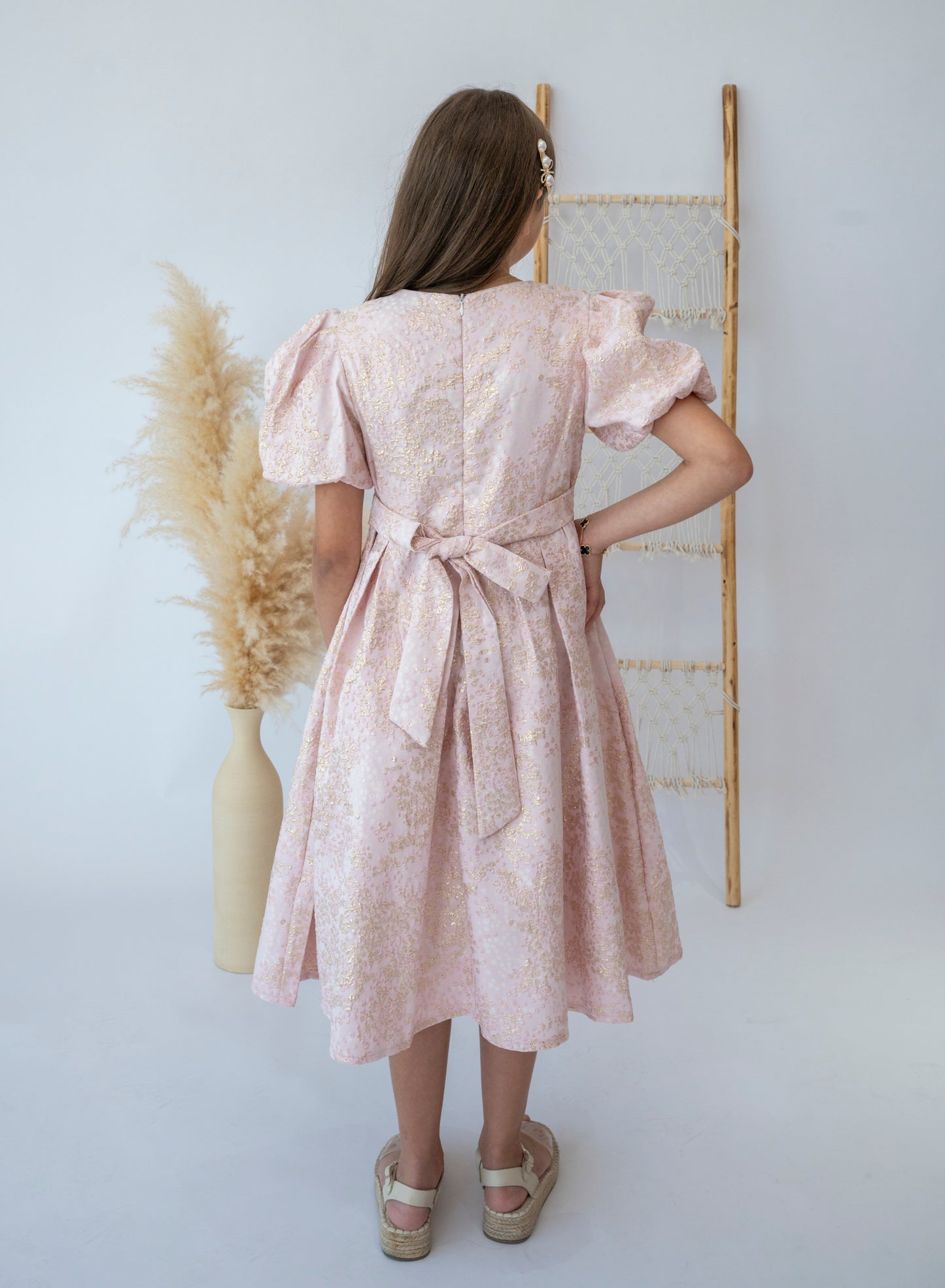 Elegant Kids Pink Jacquard Dress with Puff Sleeves and Gold Details