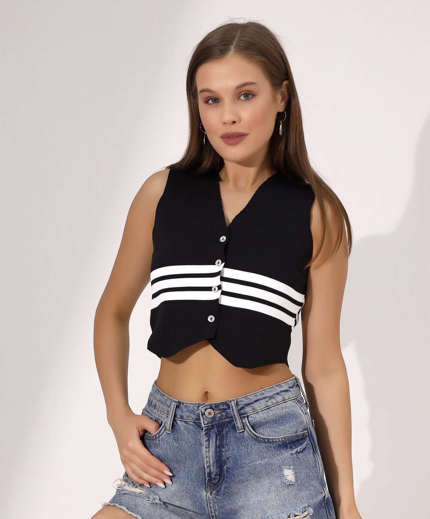Black Sleeveless Ribbed Crop Top