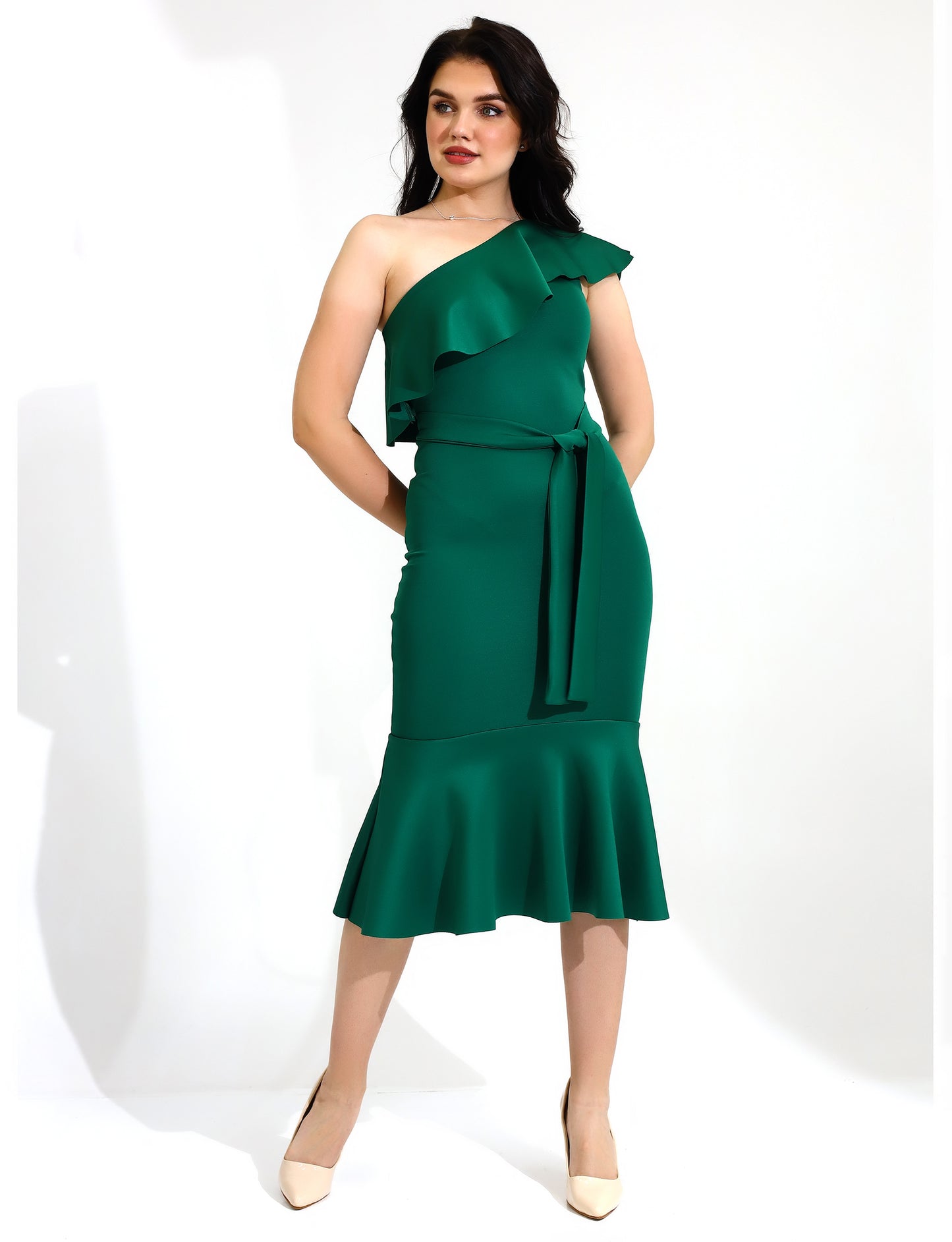 Elegant One-Shoulder Ruffled Midi Dress in Green