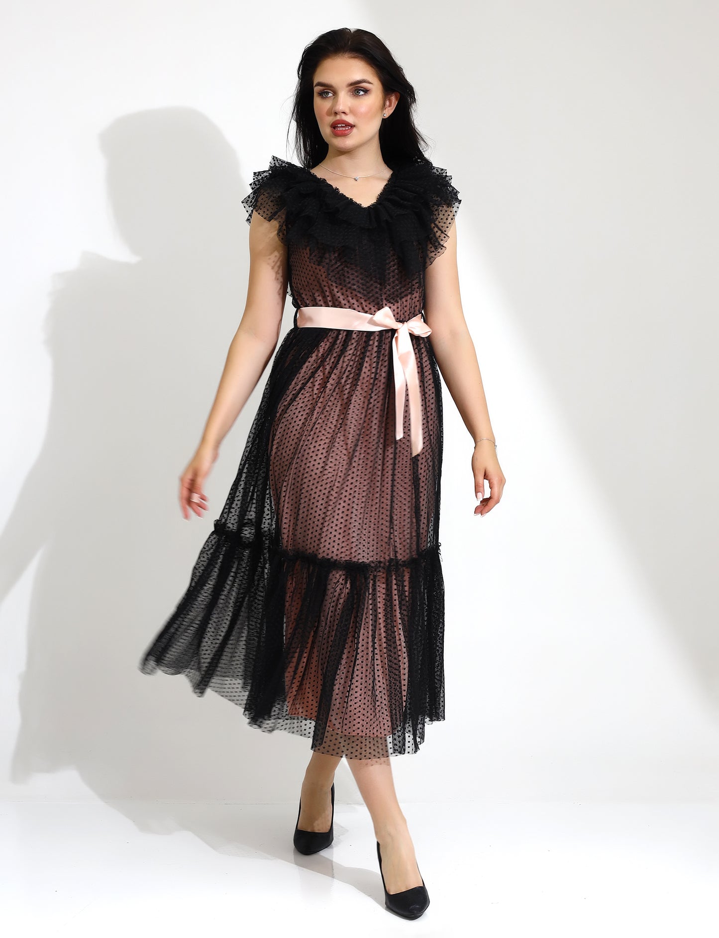Elegant Ruffled Sleeveless Polka Dot Midi Dress with Sash Belt