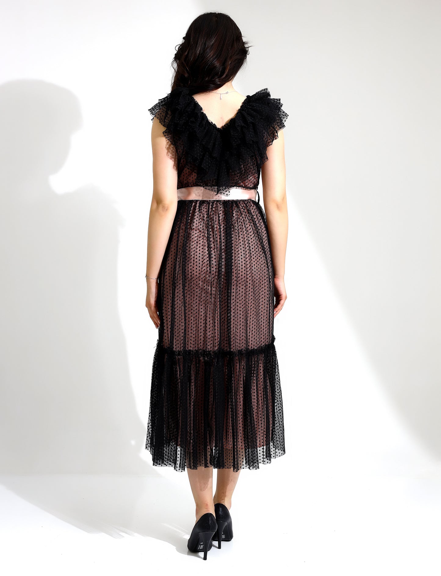 Elegant Ruffled Sleeveless Polka Dot Midi Dress with Sash Belt