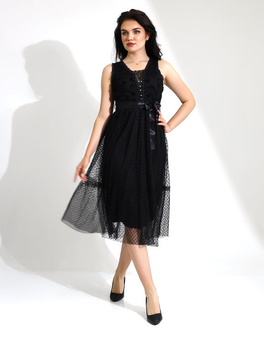Elegant Sleeveless Black Lace Dress with Satin Bow