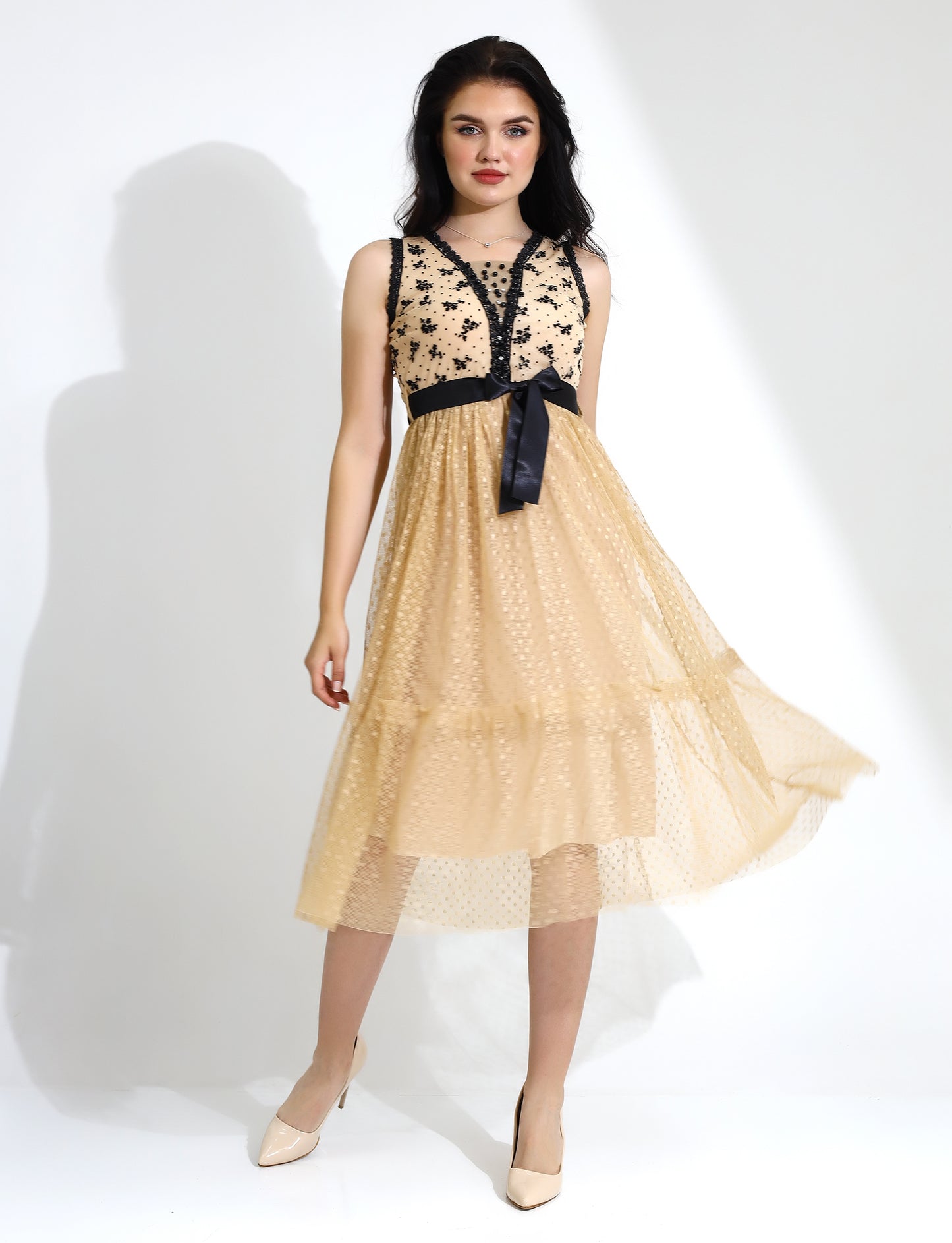 Chic Yellow Sleeveless Belted Dress