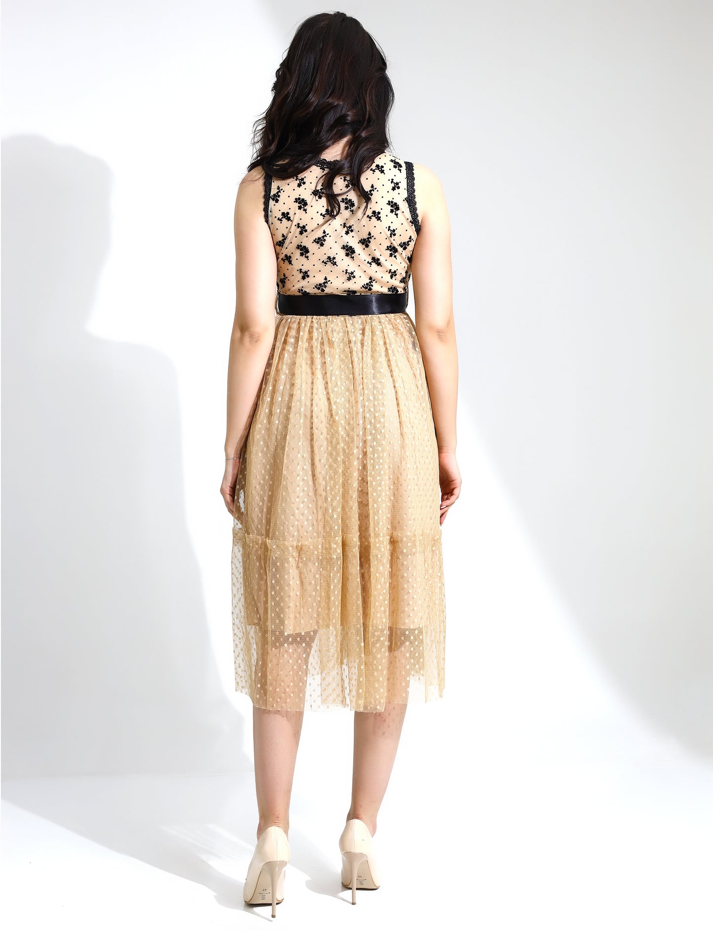 Chic Yellow Sleeveless Belted Dress
