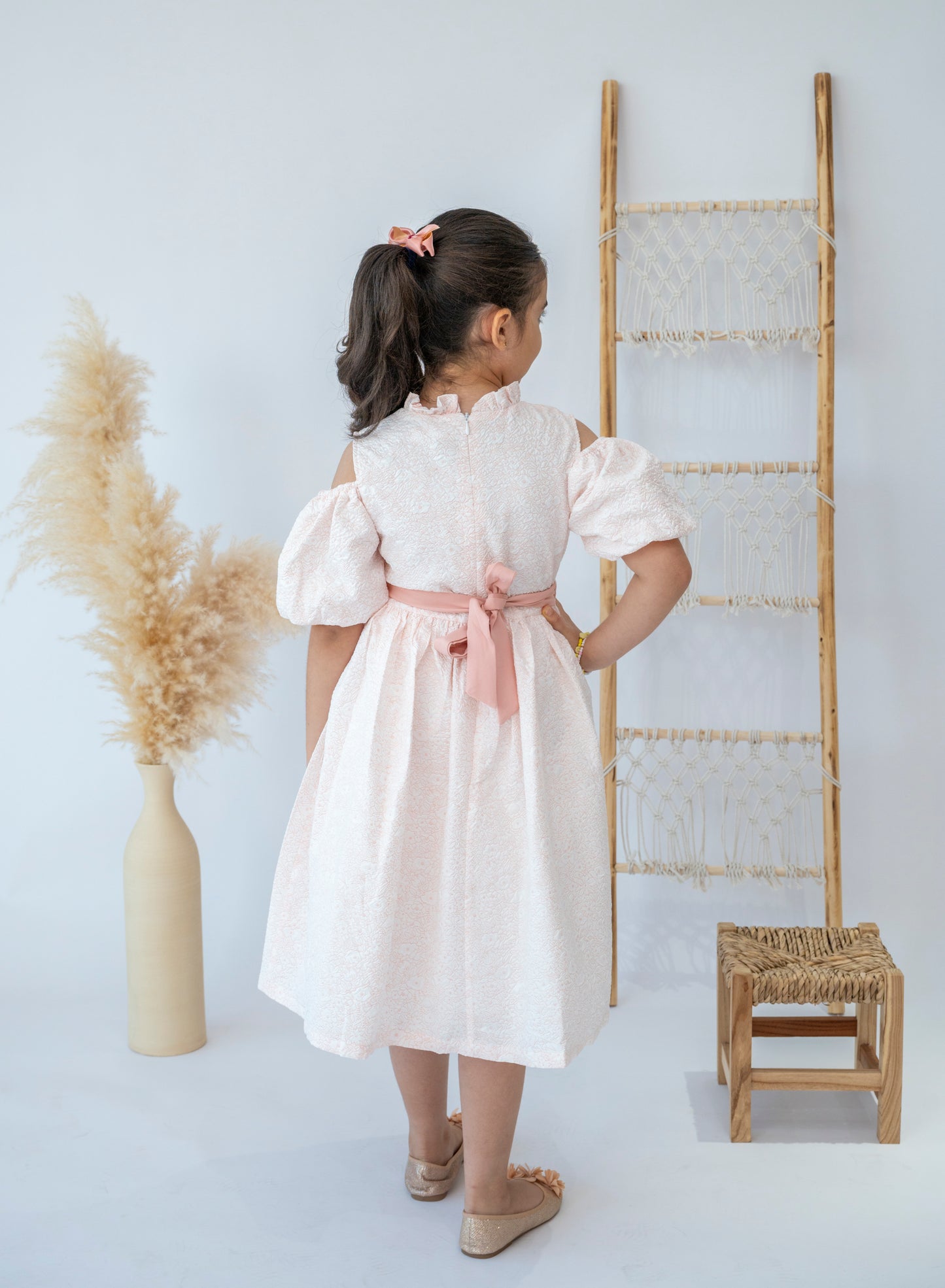 Elegant Pink Floral Girls Dress with Puff Sleeves